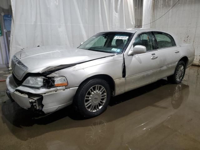 2008 Lincoln Town Car Signature Limited