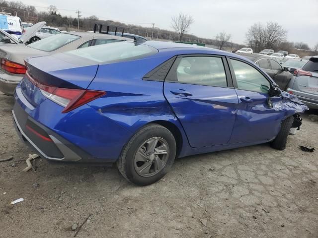 2024 Hyundai Elantra SE