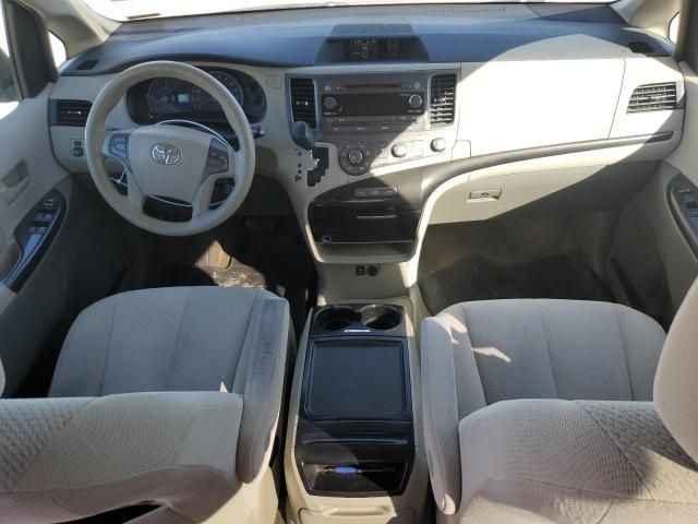 2012 Toyota Sienna LE