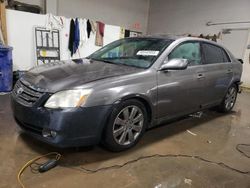 Vehiculos salvage en venta de Copart Elgin, IL: 2005 Toyota Avalon XL