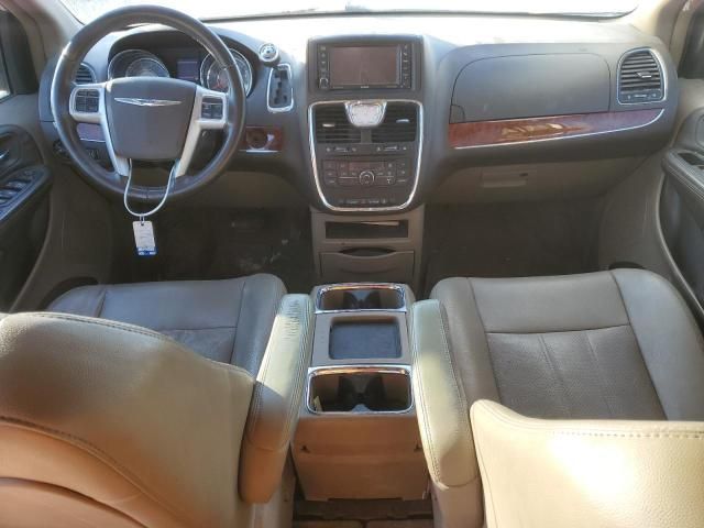 2012 Chrysler Town & Country Touring