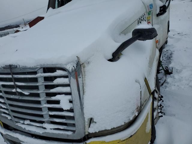 2016 Freightliner Cascadia 125