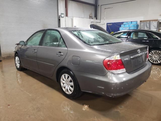 2005 Toyota Camry LE