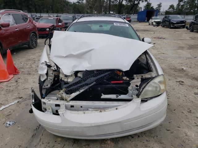 2003 Ford Taurus SE