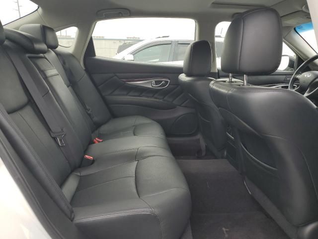 2016 Infiniti Q70 3.7