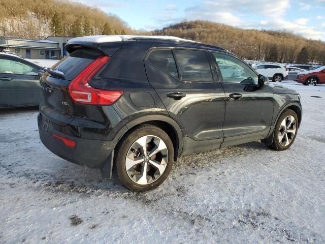 2023 Volvo XC40 Plus