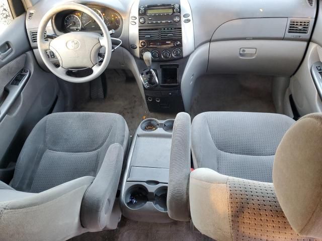 2006 Toyota Sienna LE