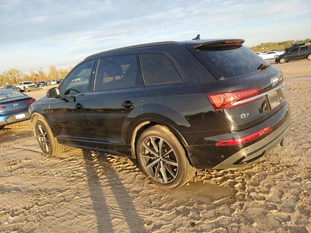 2020 Audi Q7 Prestige