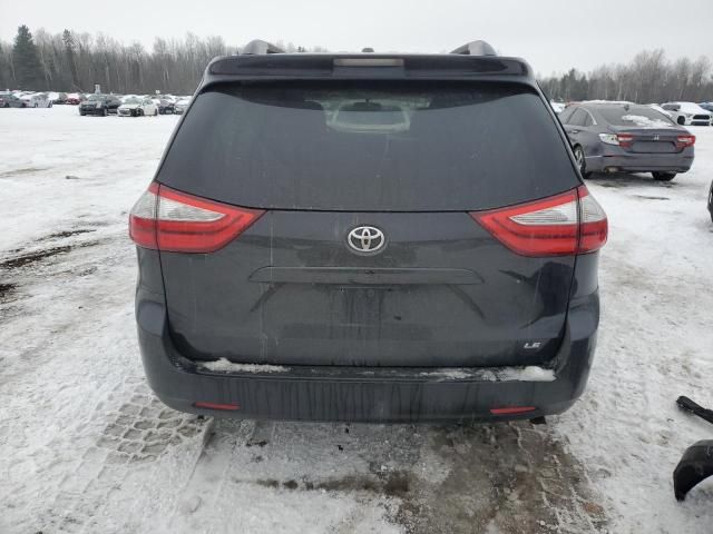 2015 Toyota Sienna LE