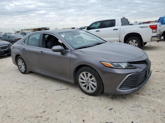 2022 Toyota Camry LE