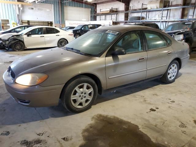 2006 Ford Taurus SE