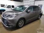 2021 Toyota Sienna LE