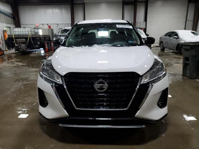 2021 Nissan Kicks S