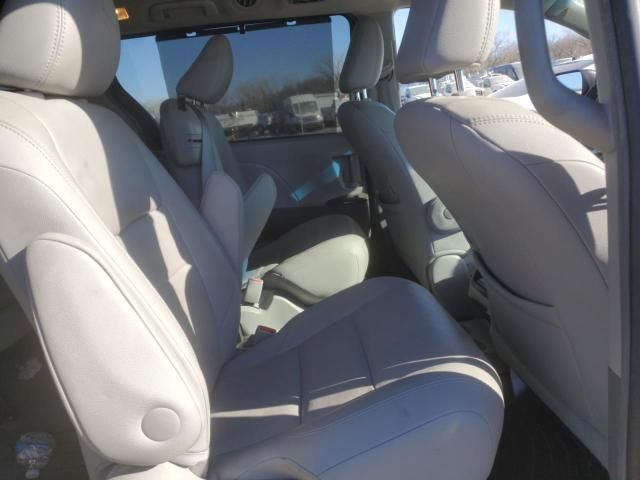 2017 Toyota Sienna XLE