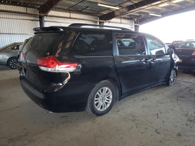 2011 Toyota Sienna XLE