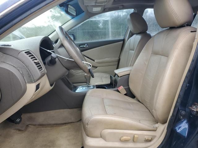 2010 Nissan Altima Base