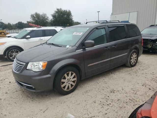 2016 Chrysler Town & Country Touring