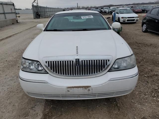 2006 Lincoln Town Car Signature