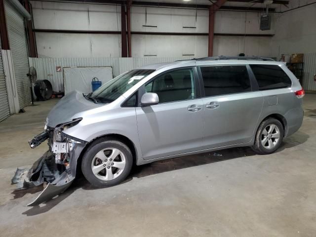 2012 Toyota Sienna LE