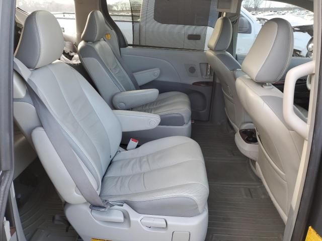 2011 Toyota Sienna XLE