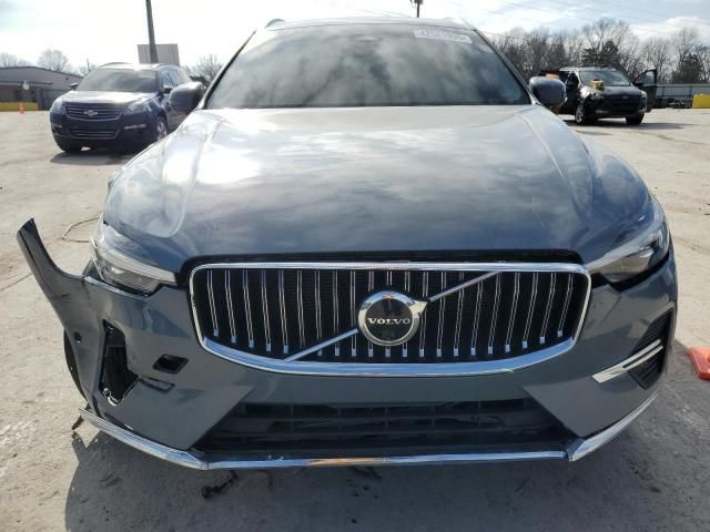 2022 Volvo XC60 B6 Inscription