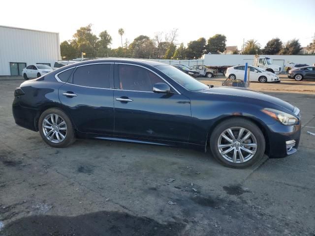 2017 Infiniti Q70 Hybrid