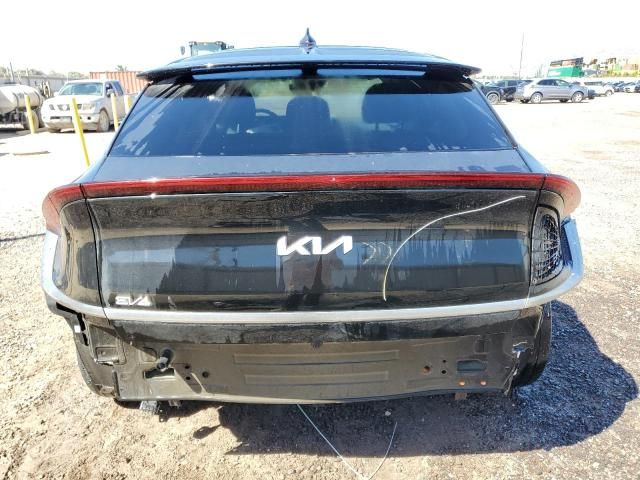 2024 KIA EV6 Light