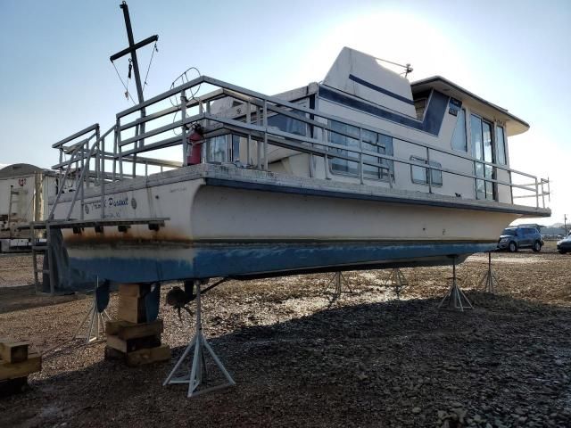 1985 Gibs Houseboat