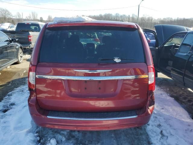 2015 Chrysler Town & Country Touring L