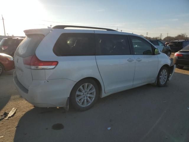 2012 Toyota Sienna XLE