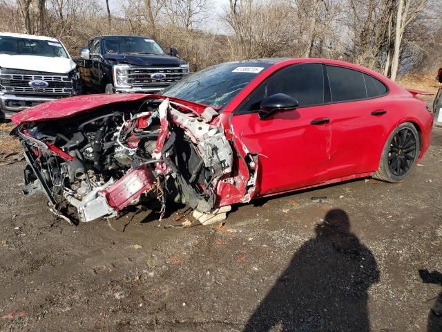 2019 Porsche Panamera GTS