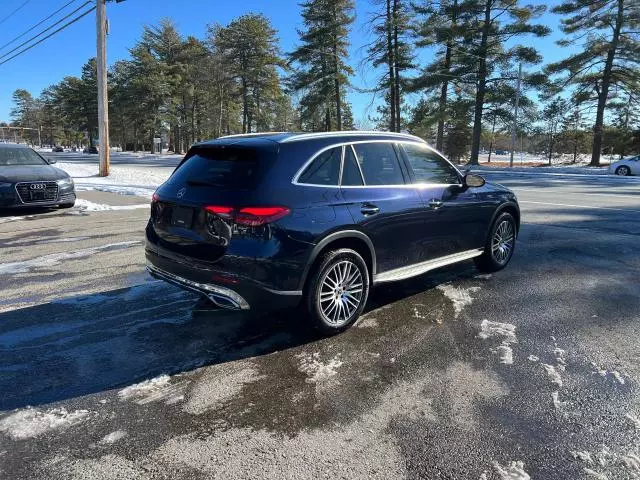 2024 Mercedes-Benz GLC 300