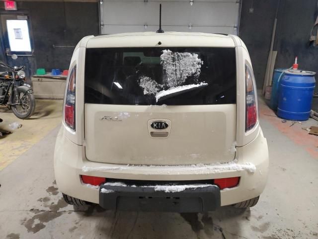 2010 KIA Soul +