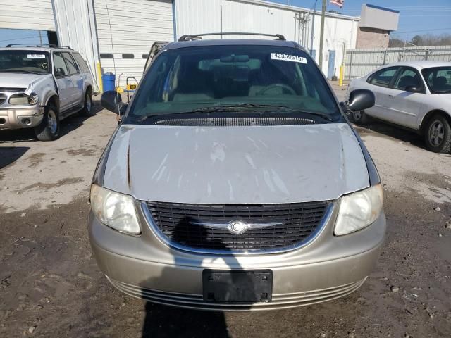 2004 Chrysler Town & Country LX