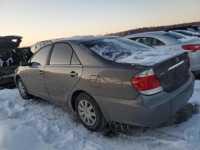 2005 Toyota Camry LE