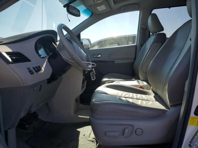 2012 Toyota Sienna XLE