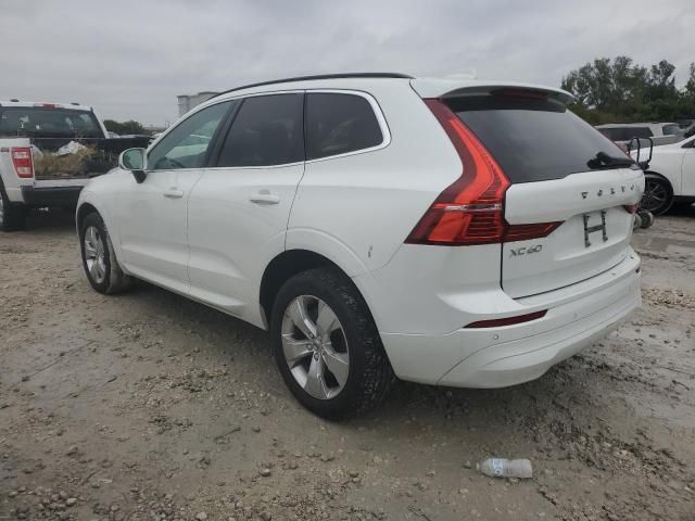 2022 Volvo XC60 B5 Momentum