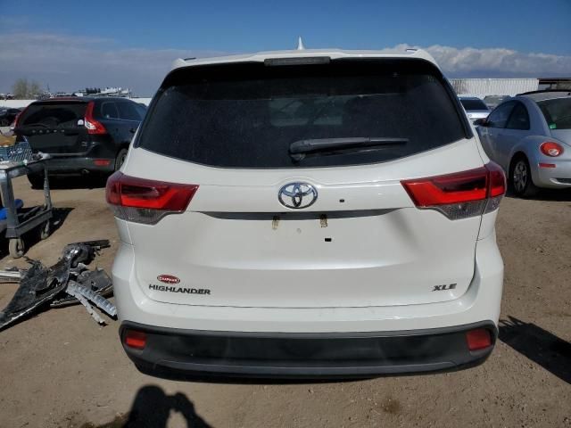 2019 Toyota Highlander SE