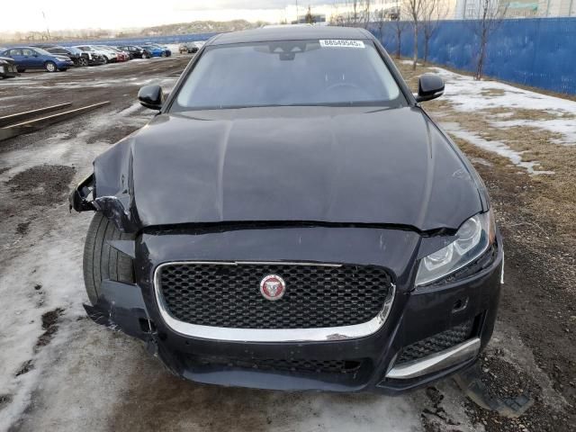 2017 Jaguar XF Prestige