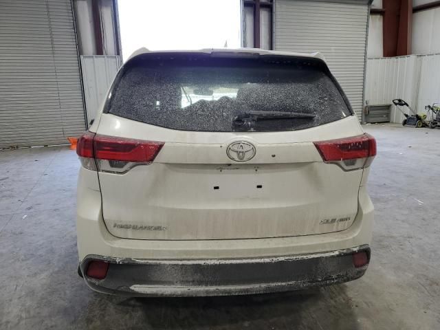 2019 Toyota Highlander SE