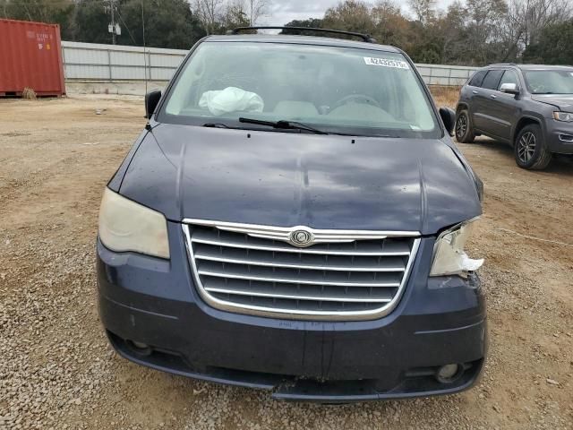 2010 Chrysler Town & Country Touring