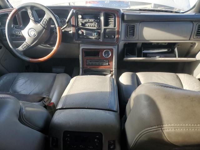 2005 Cadillac Escalade Luxury