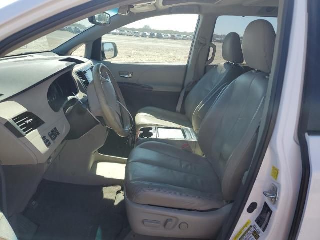 2011 Toyota Sienna XLE