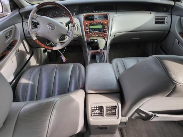 2003 Toyota Avalon XL