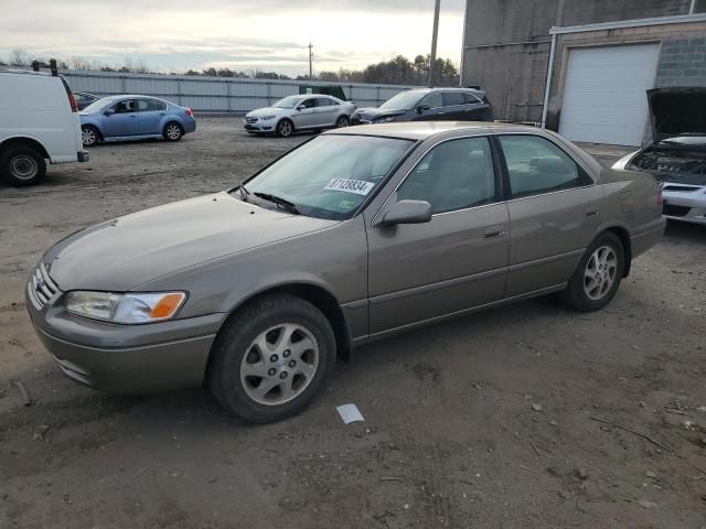 1999 Toyota Camry LE