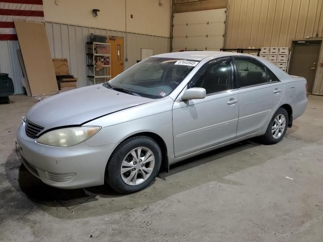 2005 Toyota Camry LE