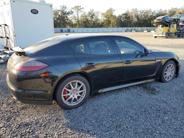 2011 Porsche Panamera 2