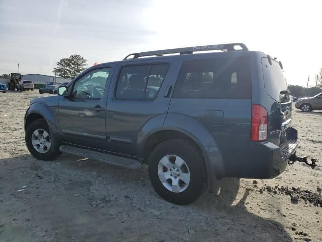 2005 Nissan Pathfinder LE