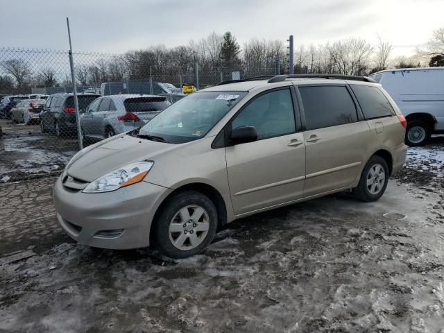 2006 Toyota Sienna CE