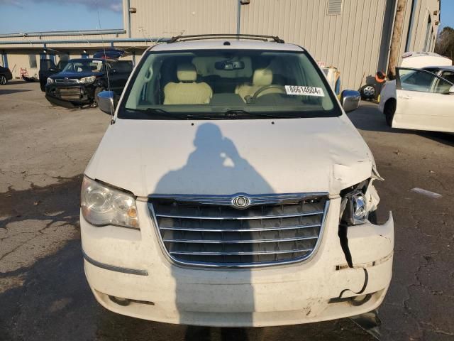 2009 Chrysler Town & Country Limited